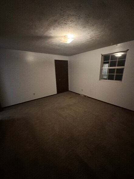 Building Photo - 1752 Woodlawn Ave NW