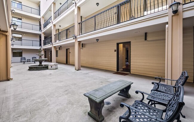 Building Photo - Completely Refreshed Two-Bedroom Condo