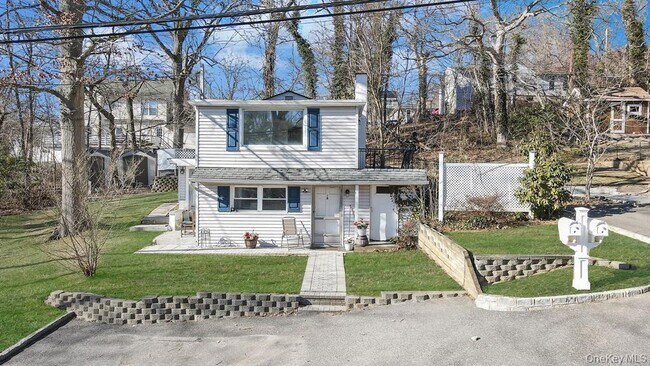 Building Photo - 7 Yucca Rd