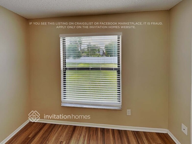 Building Photo - 2206 Fairmont Cir