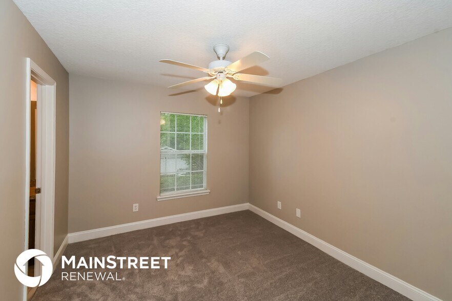 Building Photo - 8125 Cahoon Dr W