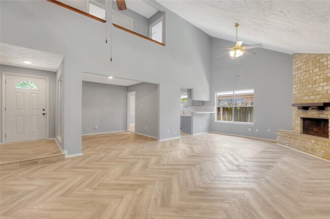 Building Photo - 619 Leicester Ln