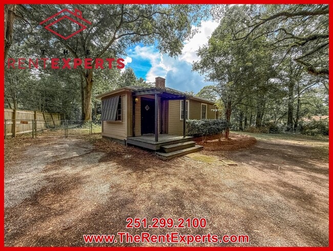 Building Photo - 5005 N Hillwood Cir