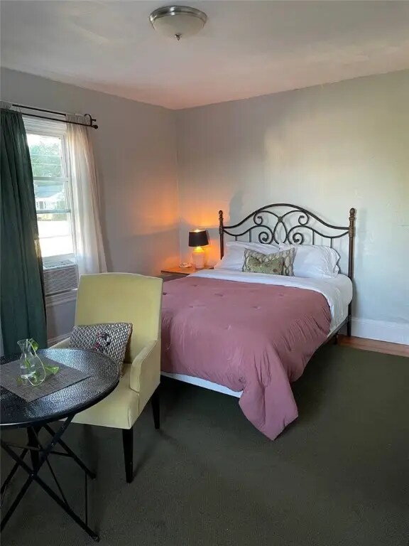 Building Photo - 14 Carleton St