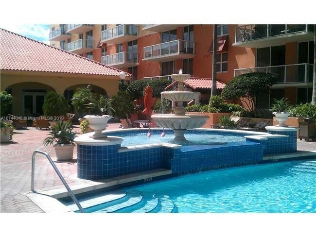 Building Photo - Rare 2/2 Corner Penthouse with Panoramic Lagoon Views from Every Room – Available Now!