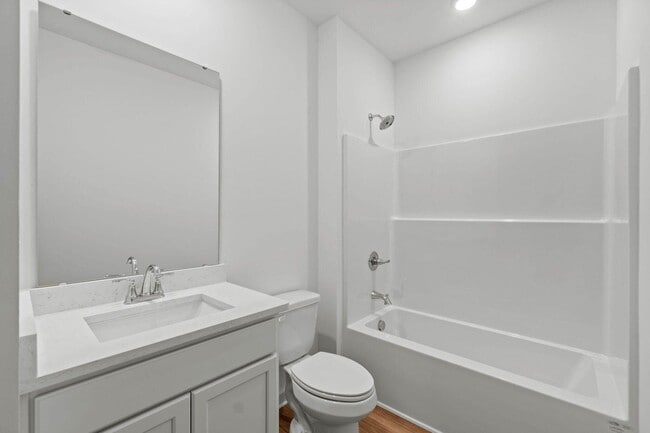 Building Photo - 423 Arrowwood Blvd