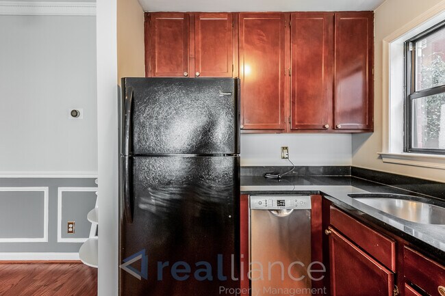 Building Photo - 1306 12th St NW