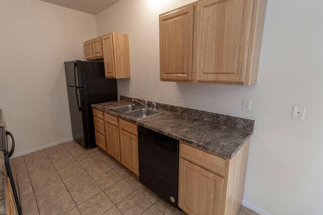 Building Photo - 1621 Citadel Dr