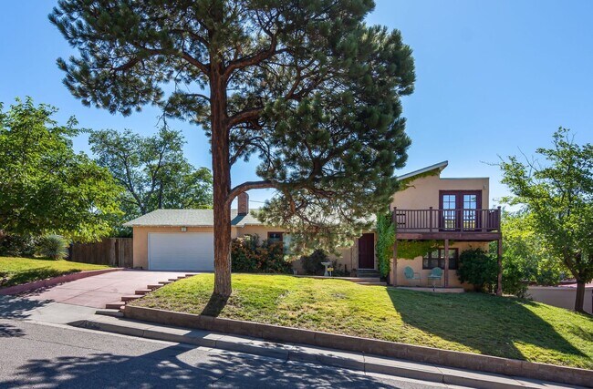 Building Photo - SPRUCE PARK CLASSIC 3 Bedroom  2 Bath 2/STORY 2/CG