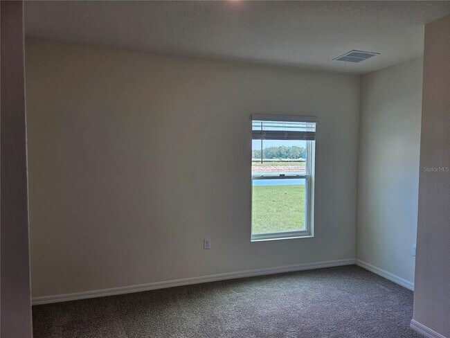 Building Photo - 35711 Sunflower Hl Dr