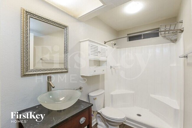 Building Photo - 4222 E Apollo Rd