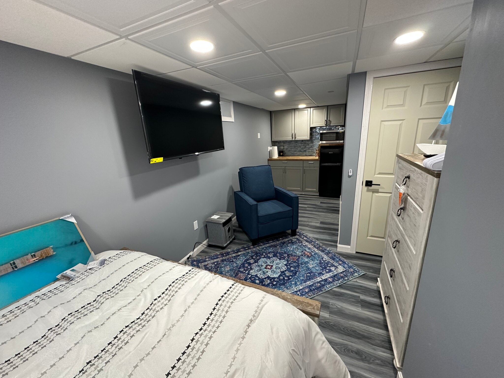 Building Photo - 122 Allen Ave