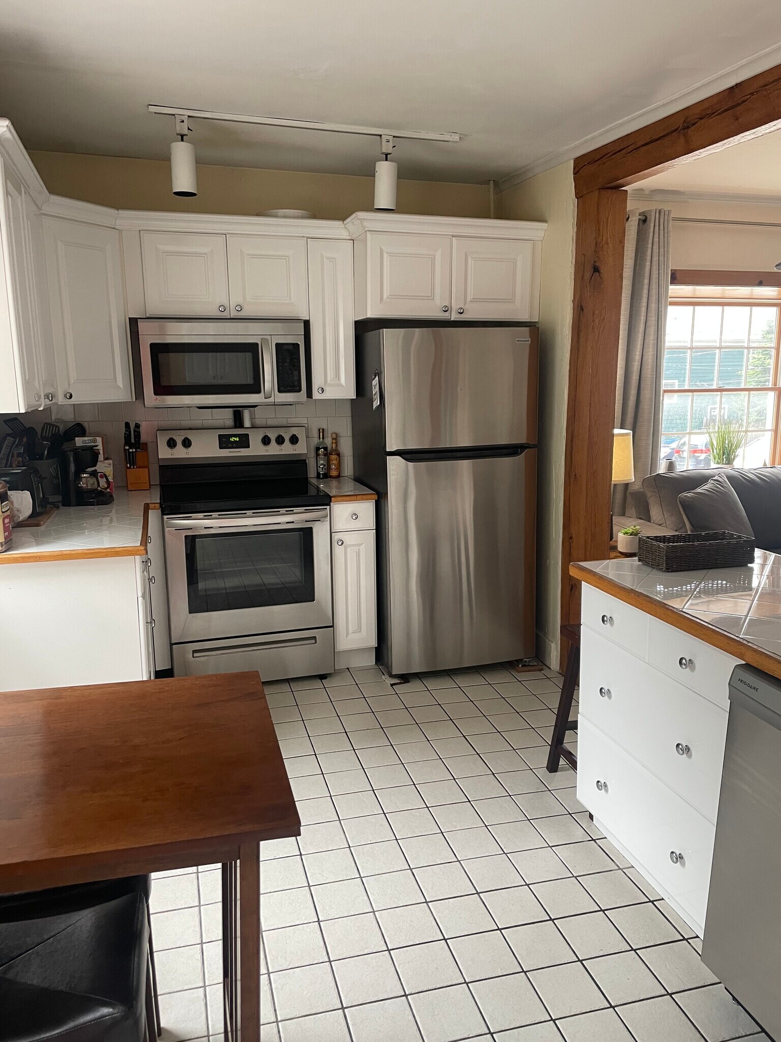 Kitchen - 13 Holland St