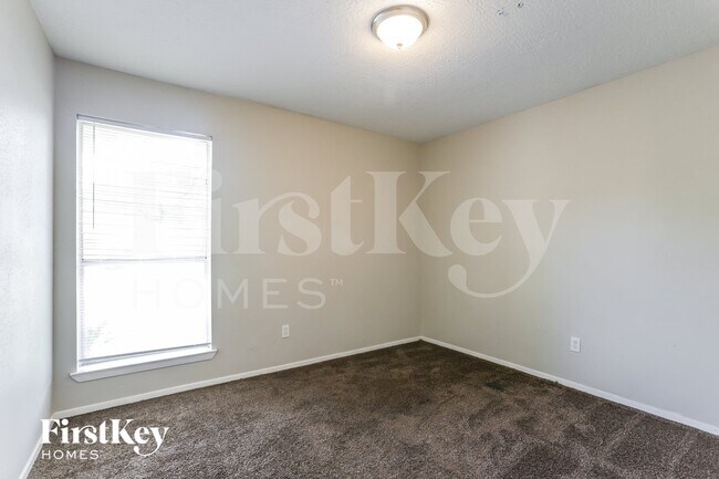 Building Photo - 13331 Whitchurch Way