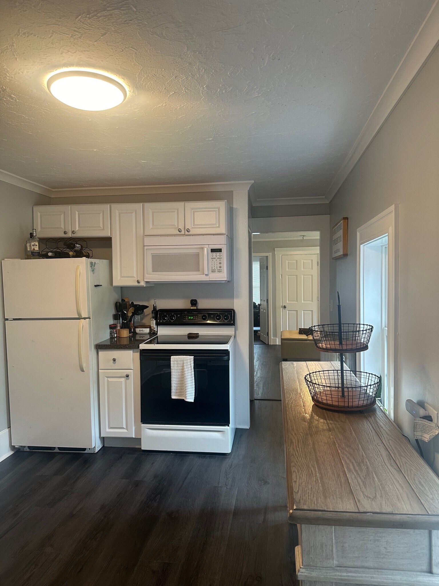 Kitchen - 14 Central St