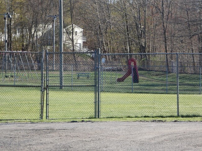 Building Photo - 60 W Broadway