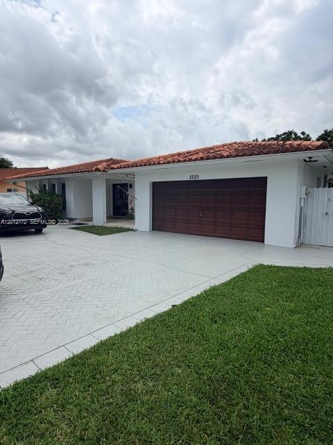 Building Photo - 2220 SW 125th Ct