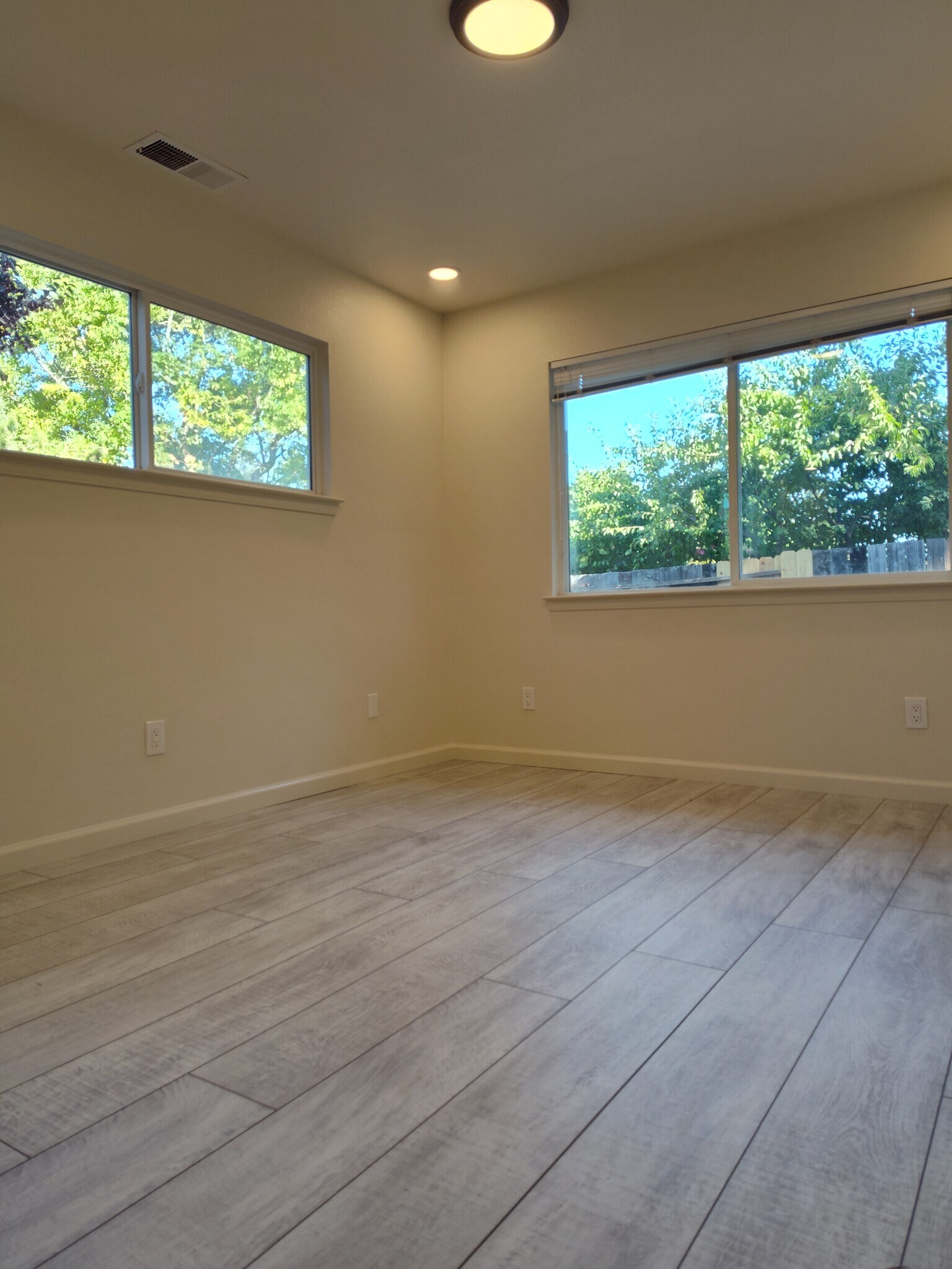 Building Photo - 6112 Wright Way