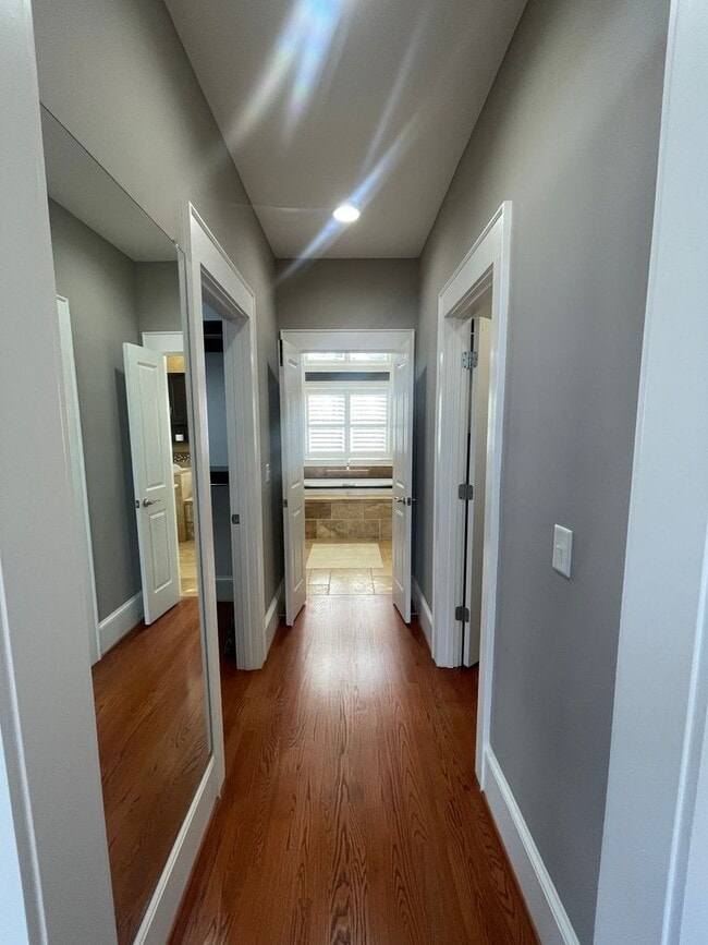 Building Photo - 4 Bedroom Soddy Daisy Rental Property with...