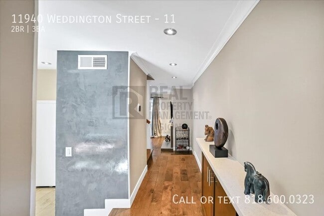 Building Photo - 11940 Weddington St