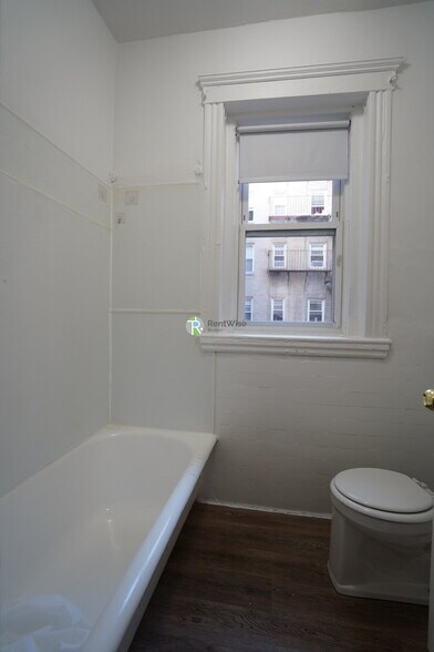Building Photo - 1191 Boylston St