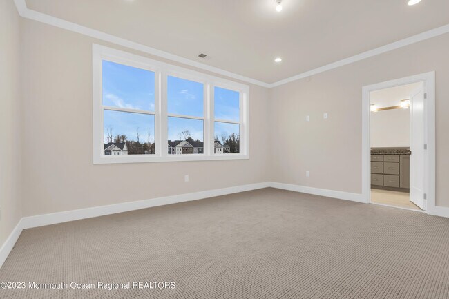 Building Photo - 5 Blaisdell Ct