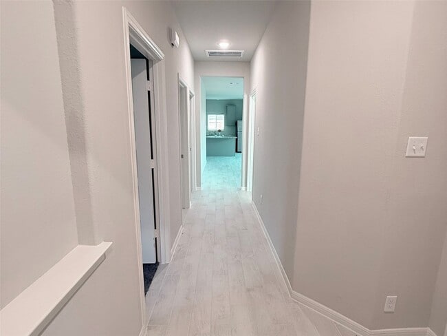 Building Photo - 24718 Thornbluff Briar Trl