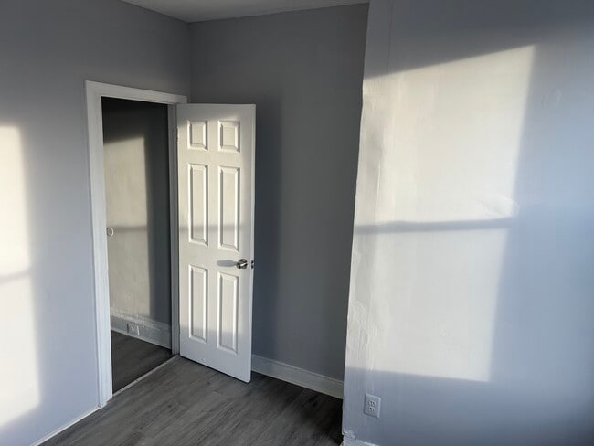 Building Photo - 257X McCulloh St