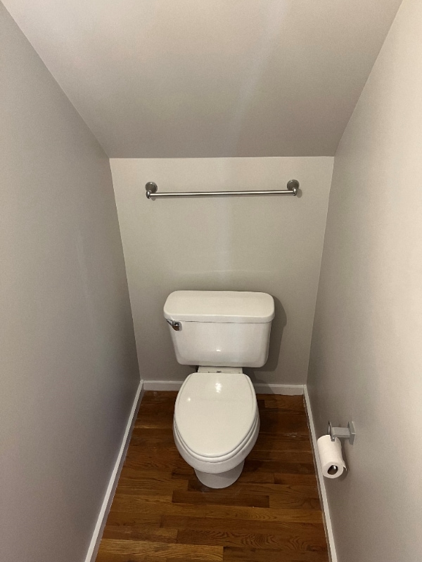 Building Photo - 940 Gale Ln