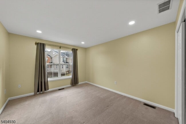 Building Photo - 30 Hoover Ave