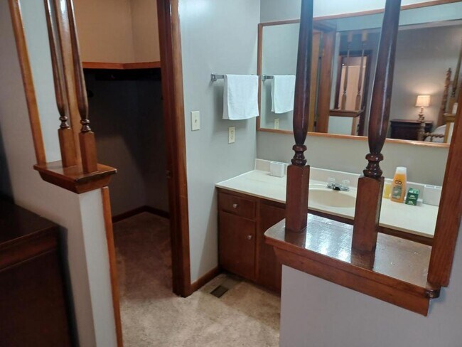 Building Photo - 7129 San Juan Dr