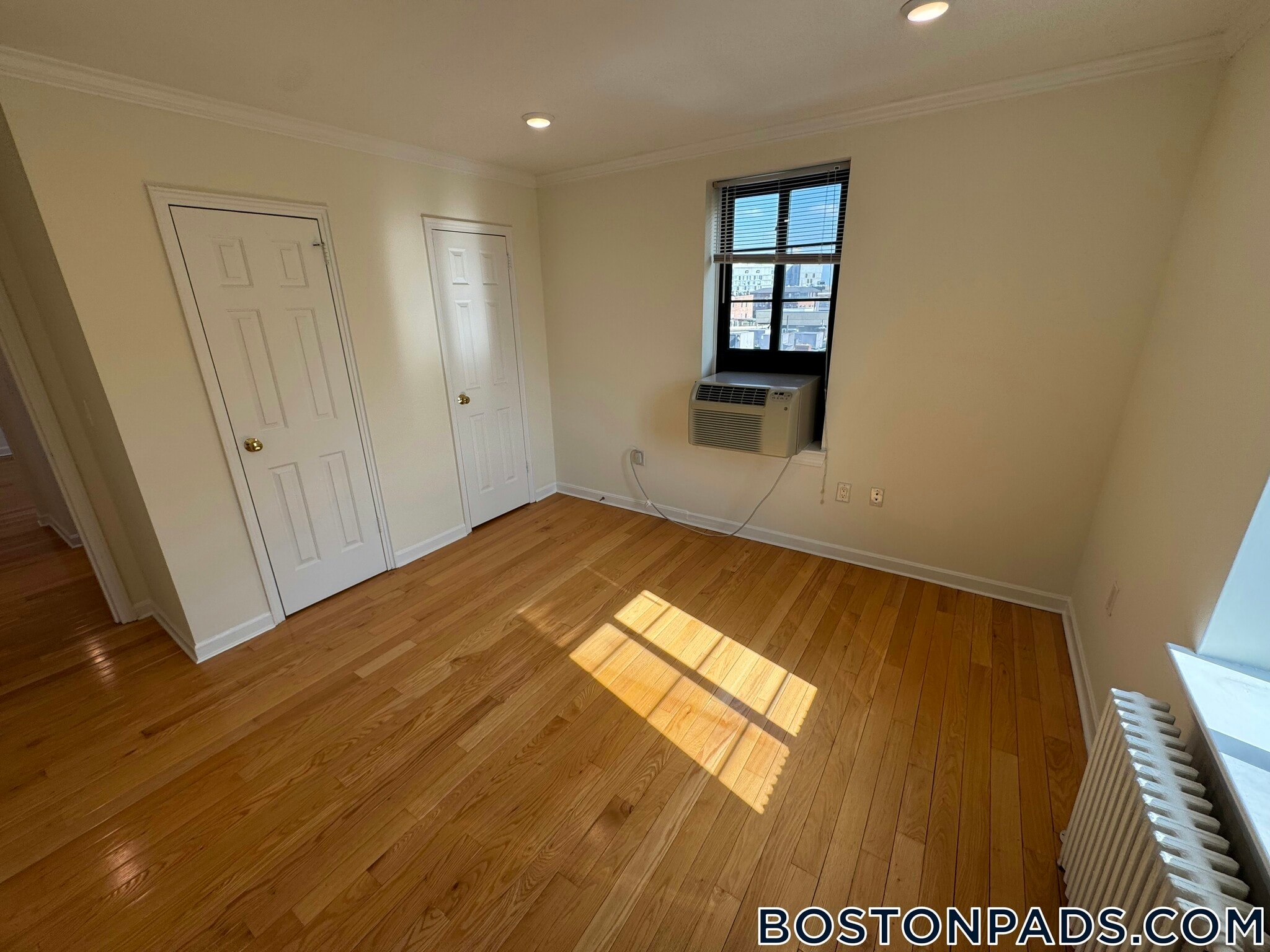 Building Photo - 60 Brattle St