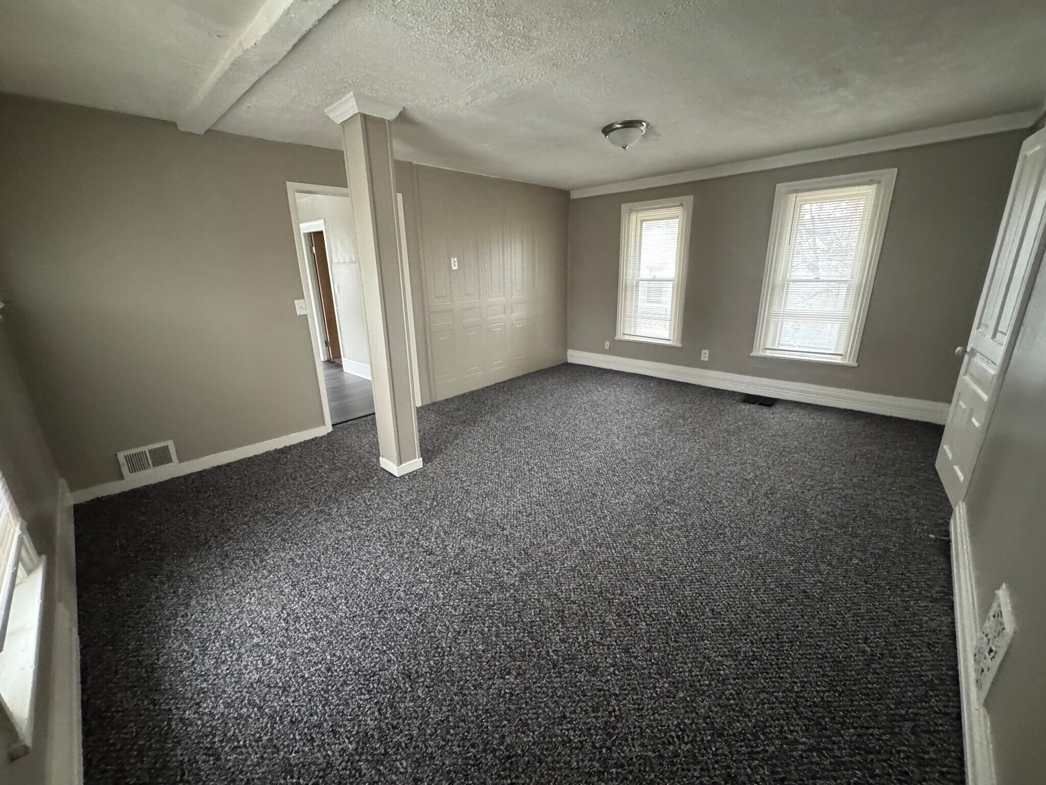 Building Photo - 15 Washington St