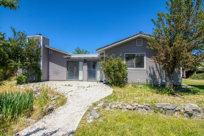 Building Photo - One Story Home with Large Detached Garage too