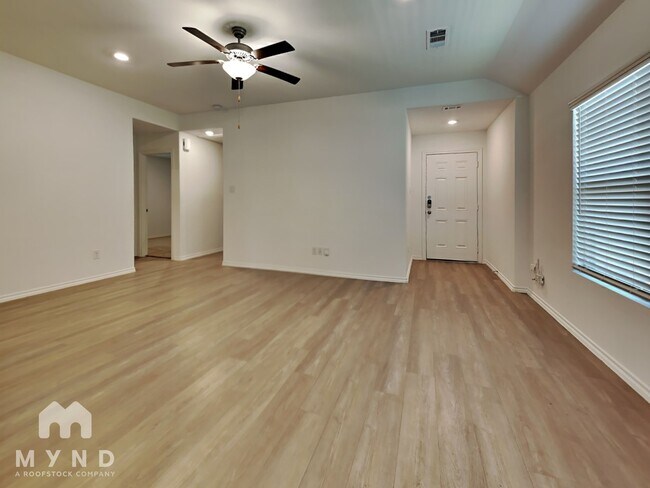 Building Photo - 18779 Faustina Way
