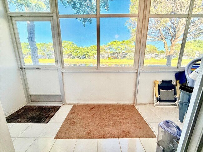 Building Photo - 42 Tilford C