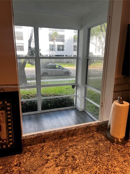 Building Photo - 200 177th Dr