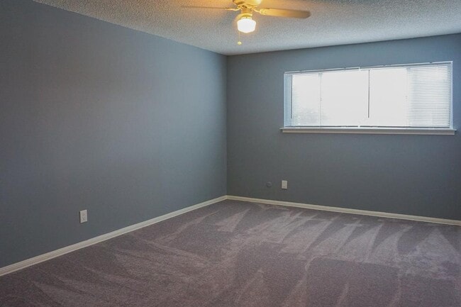 Building Photo - 10526 Hammerly Blvd