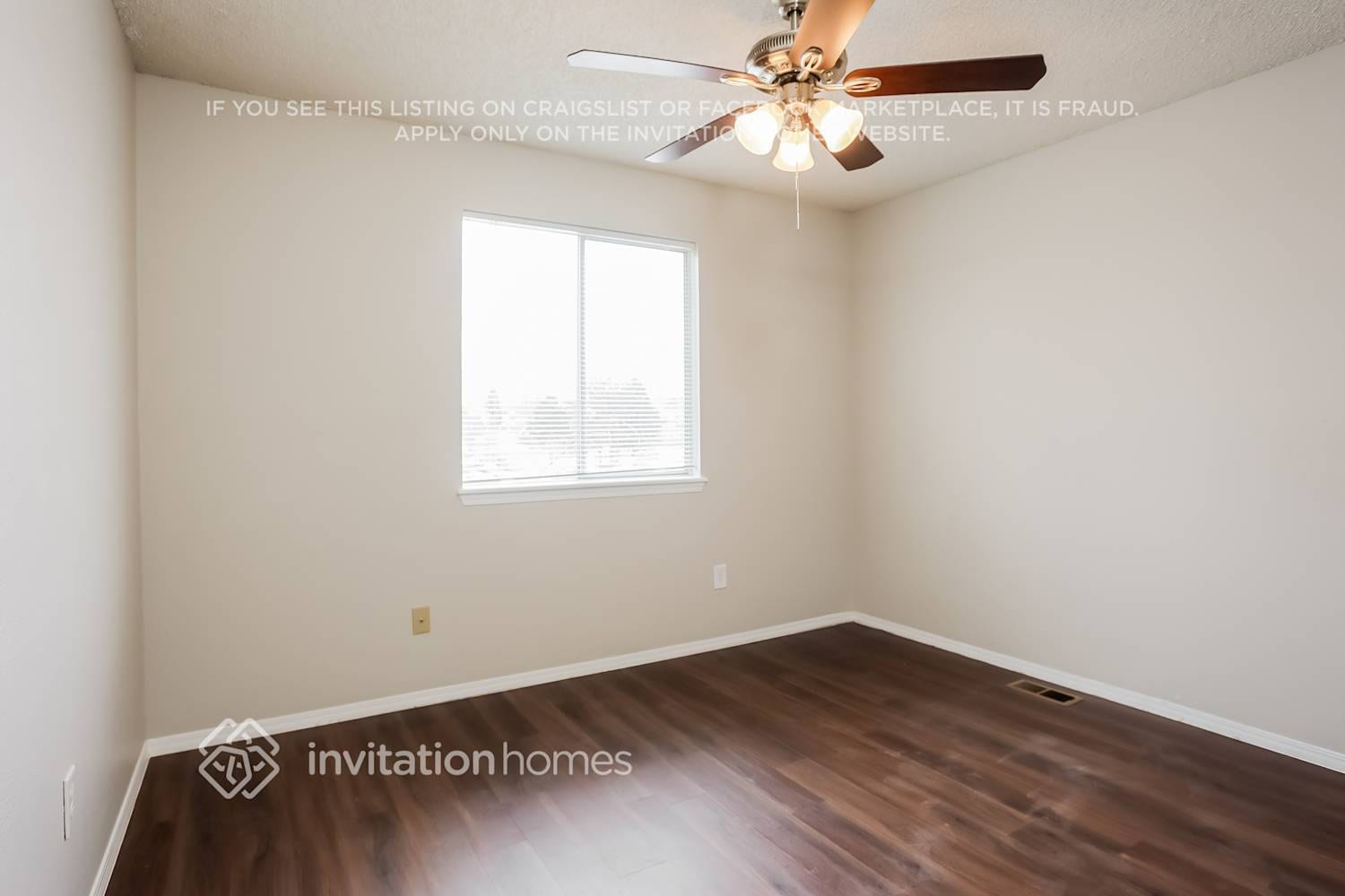 Building Photo - 4938 S Sedalia Way