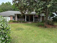 Building Photo - 1670 Parkside Cir