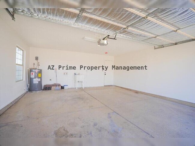 Building Photo - 9054 N 84th Ln
