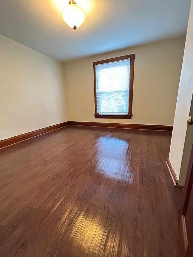 Building Photo - 83 E Maynard Ave