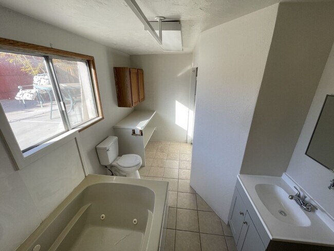 Building Photo - Coming Soon! Beautifully Remodeled 3-Bedro...