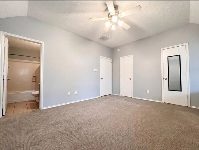 Building Photo - 4722 Cypress Dawn Ln