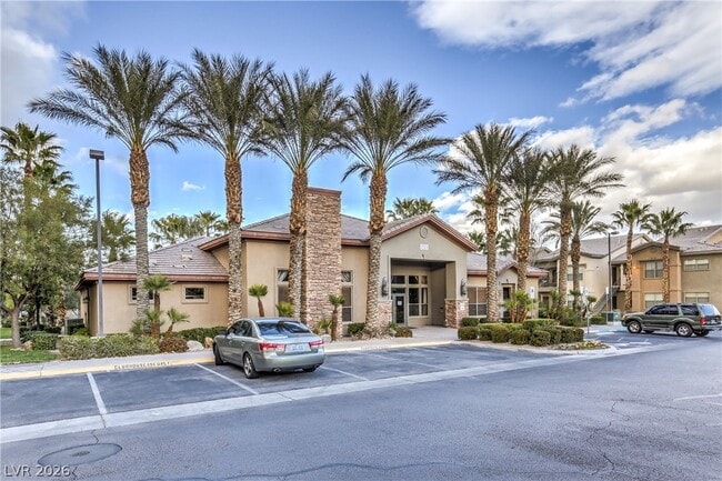 Building Photo - 8000 W Badura Ave