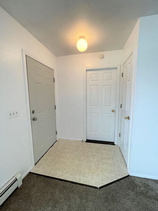 Building Photo - 3440 Harlequin Ct
