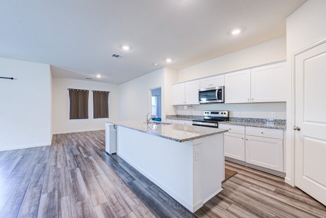 Building Photo - 1005 Blue Beech Ln
