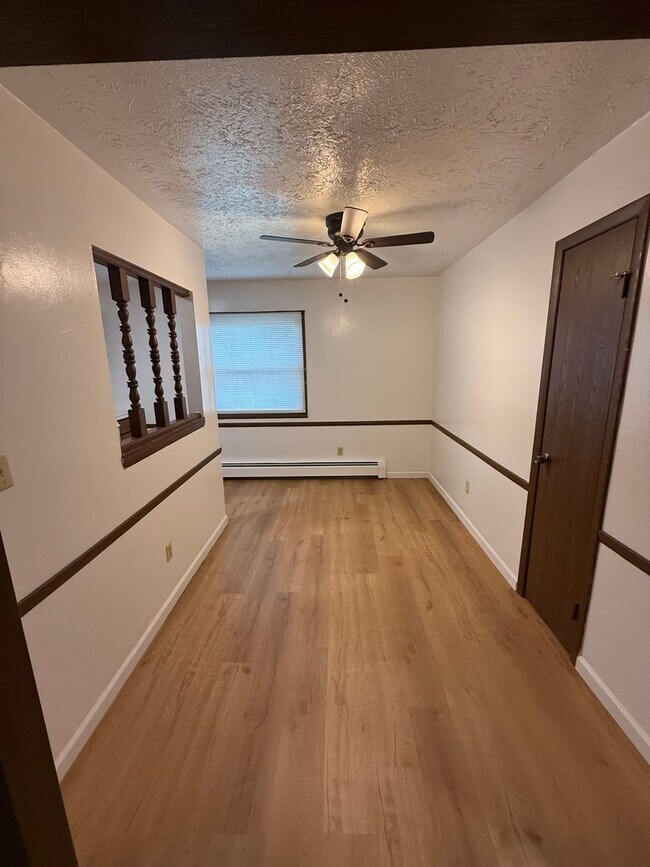 Building Photo - 8422 Colwyn Ct