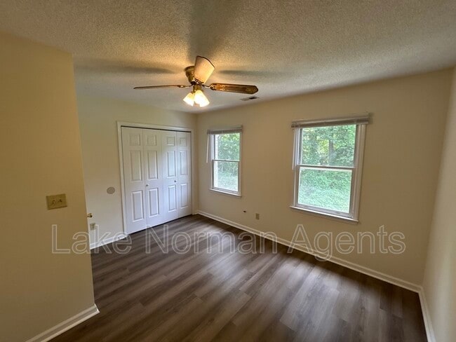 Building Photo - 4709 Grassy Creek Rd