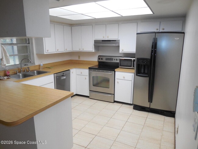 Building Photo - 1492 Autumn Woods Dr